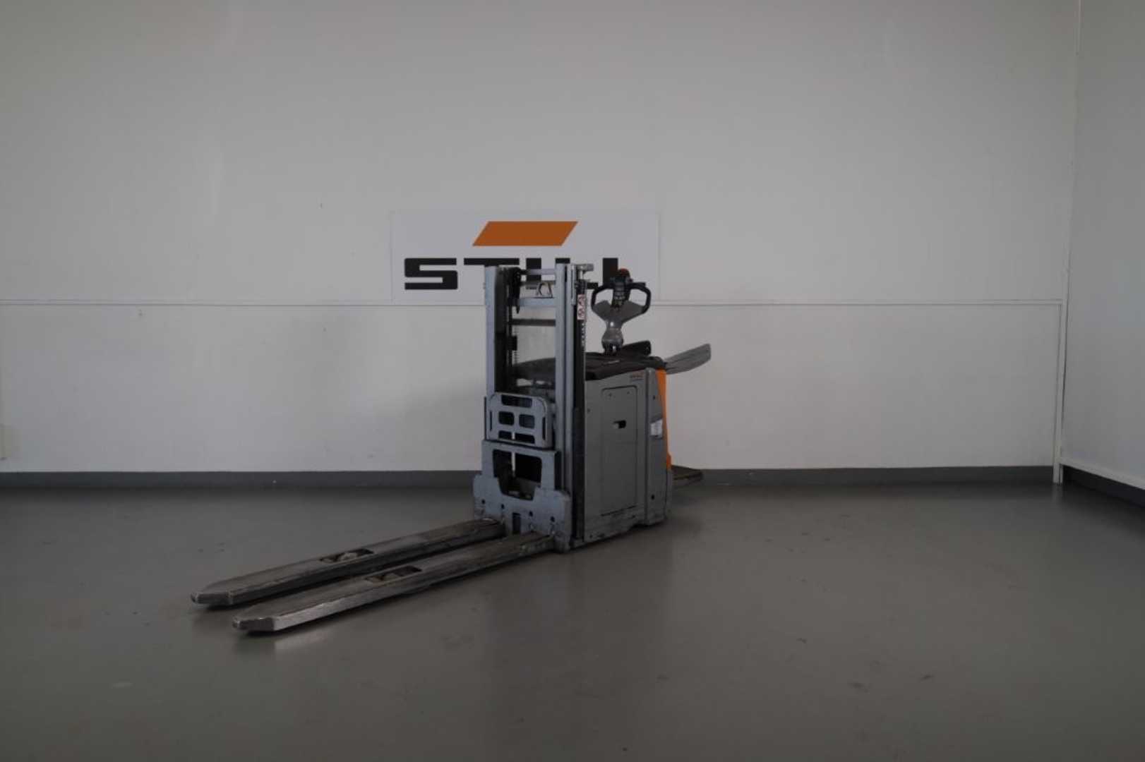 Used Forklift STILL EXD-SF20 Balstdakšu krautņotāja vadītāja stāvplatforma (vai līdzbraucēja platforma) (Image 1) Used Forklift STILL EXD-SF20 Balstdakšu krautņotāja vadītāja stāvplatforma (vai līdzbraucēja platforma) (Image 1)
