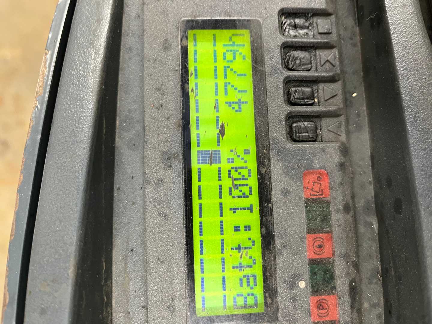 Used Forklift Jungheinrich ESD20 G119-166ZT Balstdakšu krautņotāja vadītāja sēdeklis (Image 5) Used Forklift Jungheinrich ESD20 G119-166ZT Balstdakšu krautņotāja vadītāja sēdeklis (Image 5)