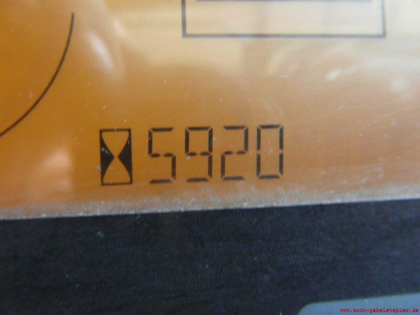 Used Forklift Jungheinrich ESC216-Z Balstdakšu krautņotāja vadītāja sēdeklis (Image 6) Used Forklift Jungheinrich ESC216-Z Balstdakšu krautņotāja vadītāja sēdeklis (Image 6)