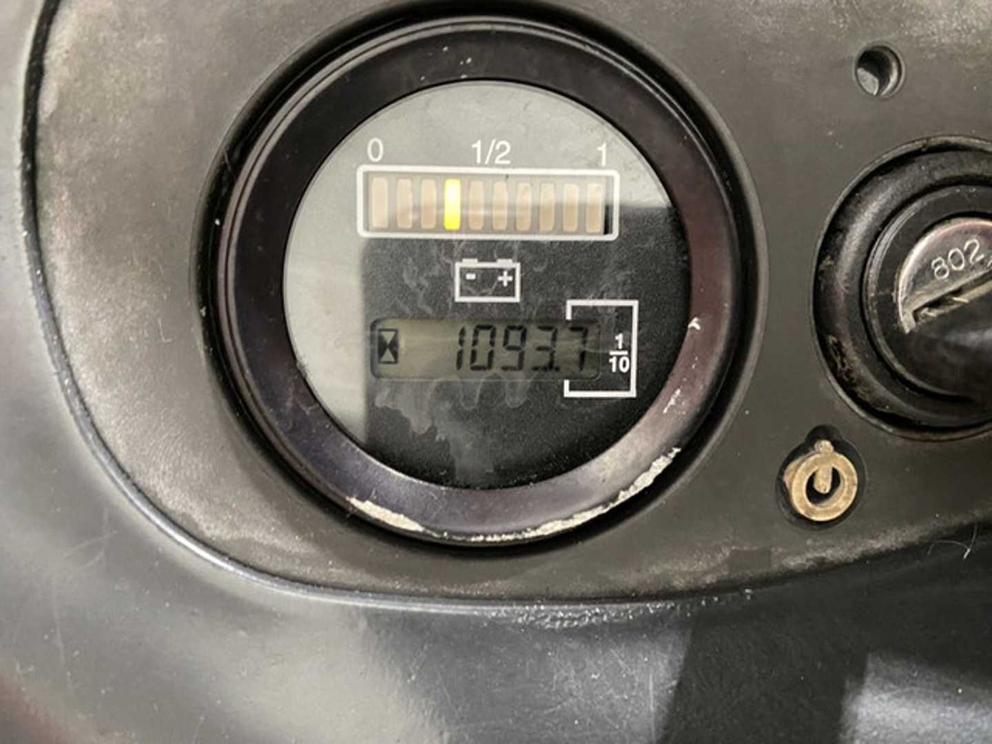 Used Forklift Linde L12 Balstdakšu krautņotājs ar dīseli (Image 8) Used Forklift Linde L12 Balstdakšu krautņotājs ar dīseli (Image 8)