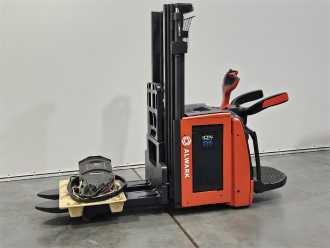 Used Forklift Truck Linde L20AP Balstdakšu krautņotājs ar dīseli (13045206) Used Forklifts Linde Balstdakšu krautņotājs ar dīseli L20AP (Offer 13045206)