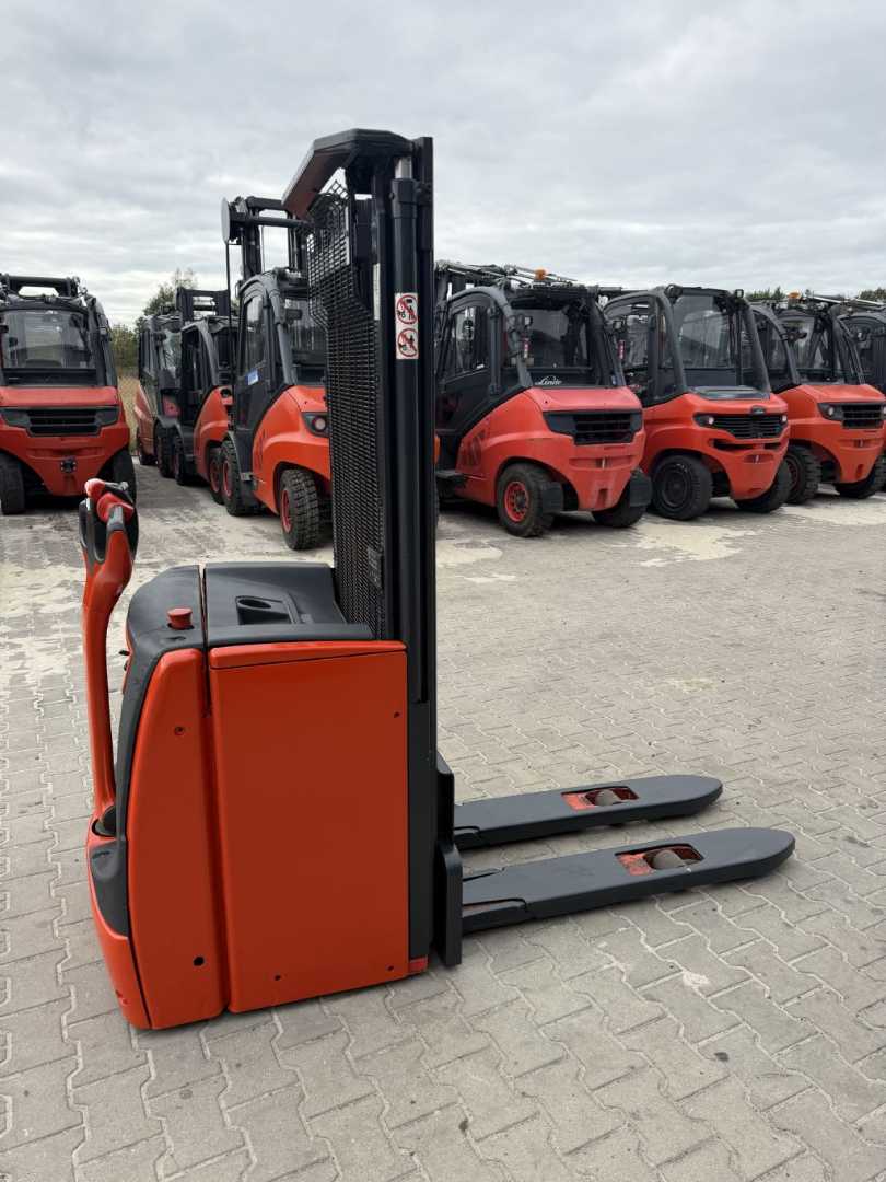 Used Forklift Linde L16 Balstdakšu krautņotājs ar dīseli (Image 7) Used Forklift Linde L16 Balstdakšu krautņotājs ar dīseli (Image 7)