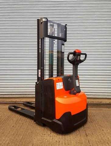 Used Forklift BT SWE120 Balstdakšu krautņotājs ar dīseli (Image 1)