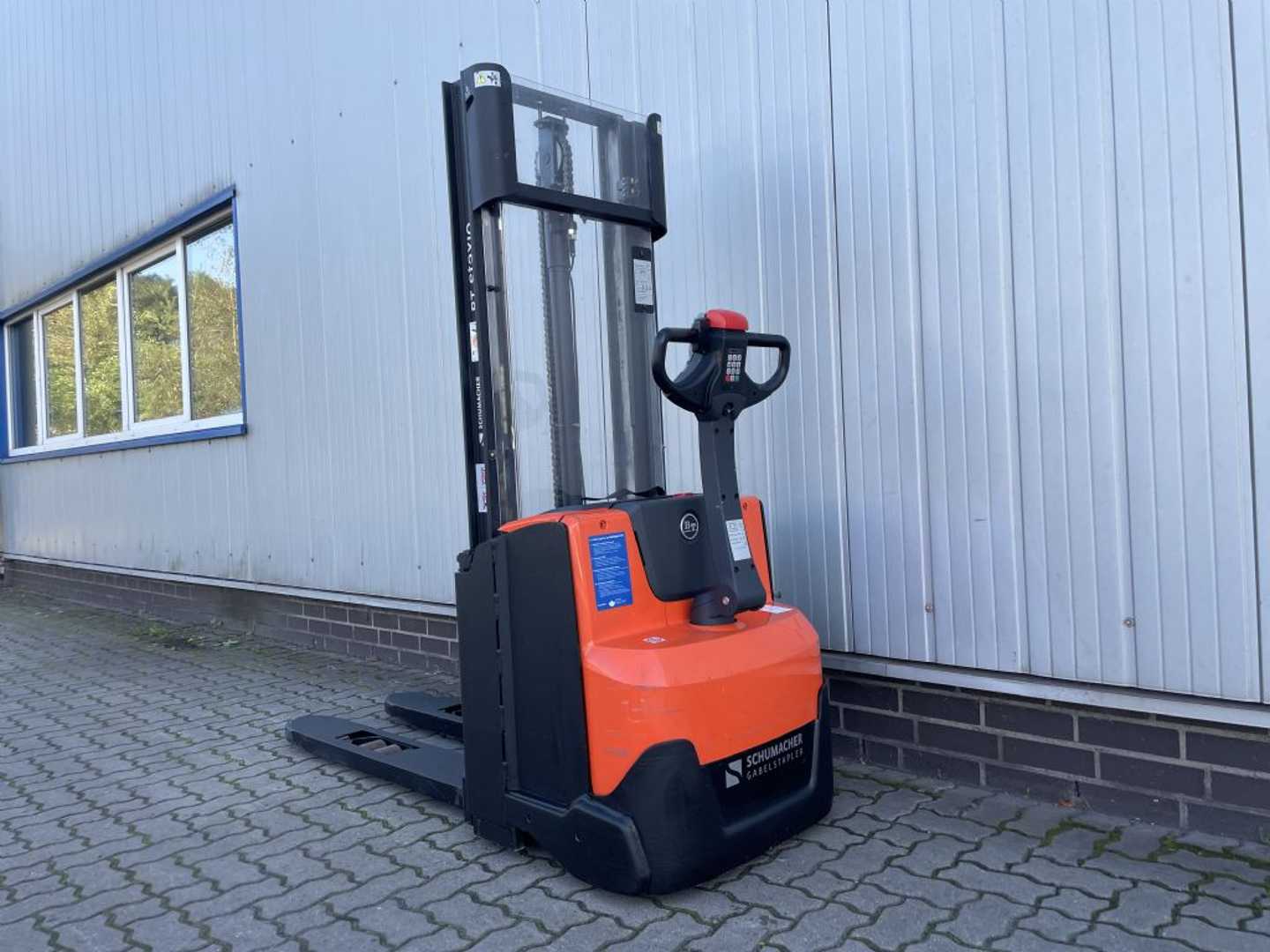 Used Forklift BT SWE120 | Nur 1.735 Bst. Balstdakšu krautņotājs ar dīseli (Image 5) Used Forklift BT SWE120 | Nur 1.735 Bst. Balstdakšu krautņotājs ar dīseli (Image 5)