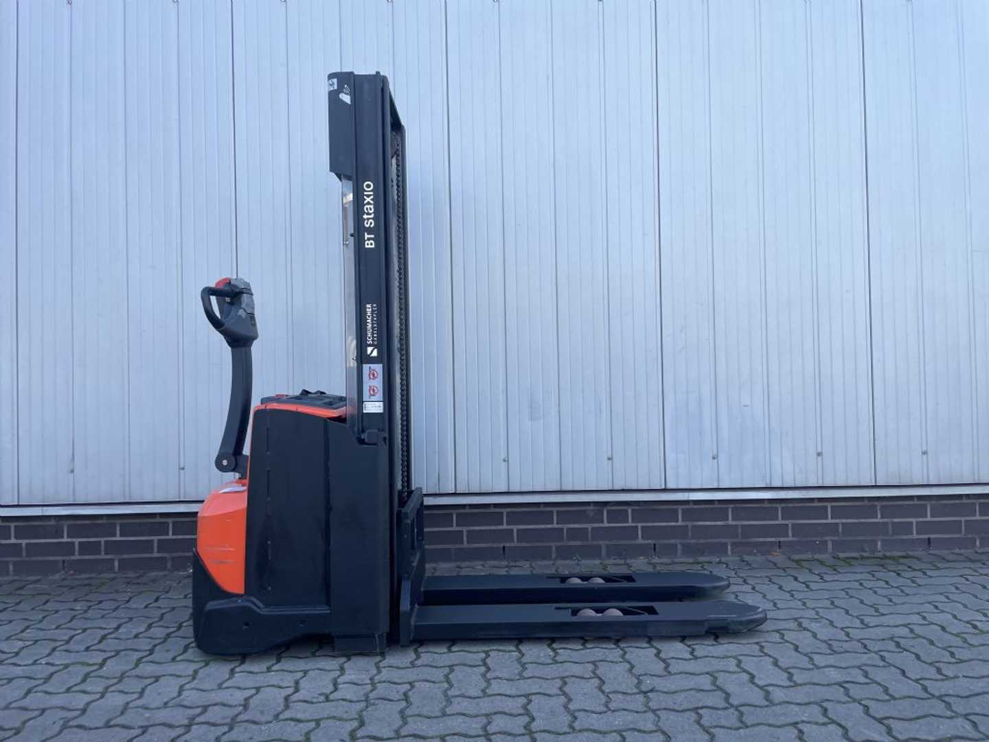 Used Forklift BT SWE120 | Nur 1.735 Bst. Balstdakšu krautņotājs ar dīseli (Image 8) Used Forklift BT SWE120 | Nur 1.735 Bst. Balstdakšu krautņotājs ar dīseli (Image 8)