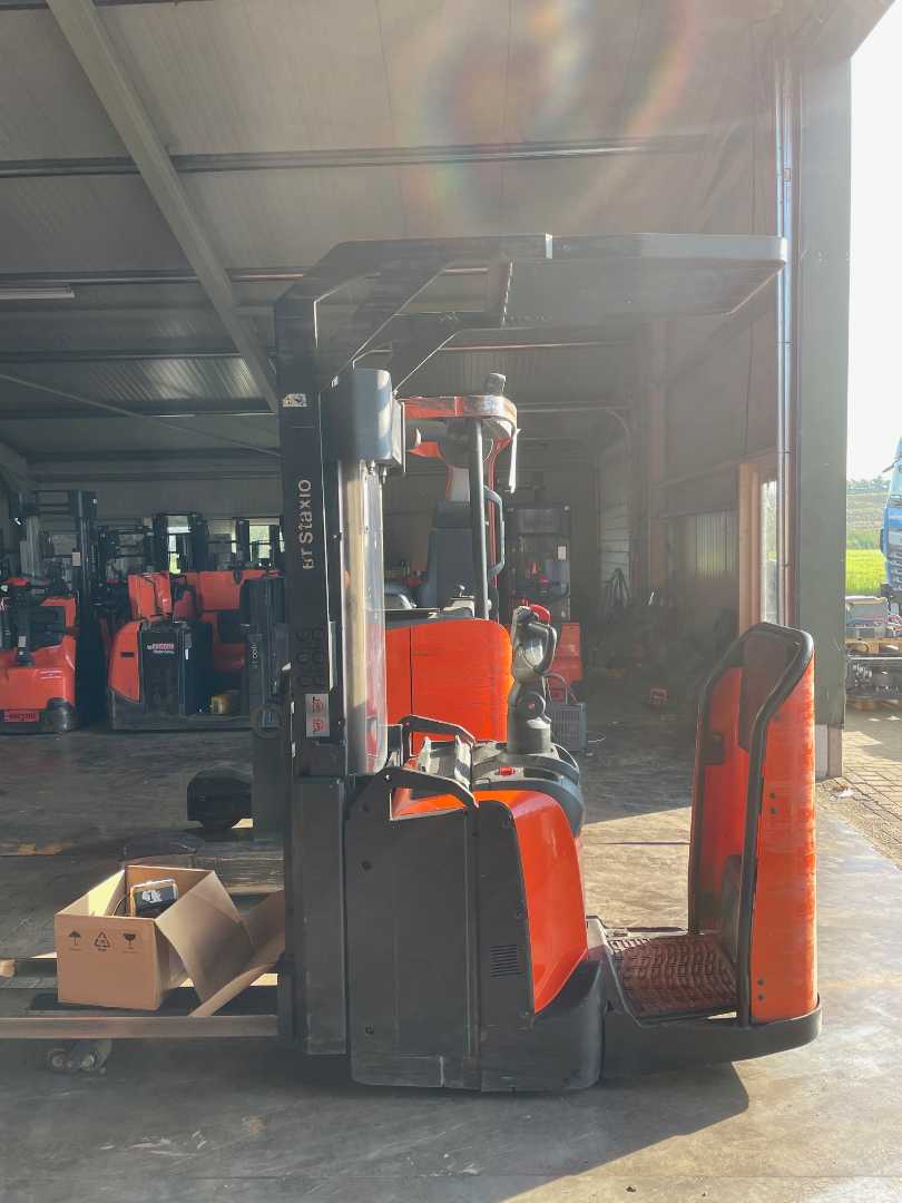 Used Forklift BT SPE140L Balstdakšu krautņotājs ar dīseli (Image 2) Used Forklift BT SPE140L Balstdakšu krautņotājs ar dīseli (Image 2)