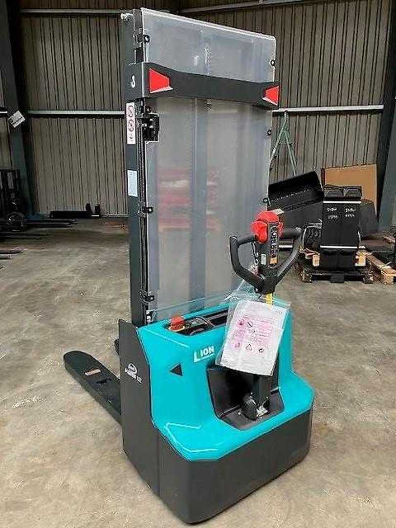 Used Forklift Baoli KBSI 12 Balstdakšu krautņotājs ar dīseli (Image 2) Used Forklift Baoli KBSI 12 Balstdakšu krautņotājs ar dīseli (Image 2)