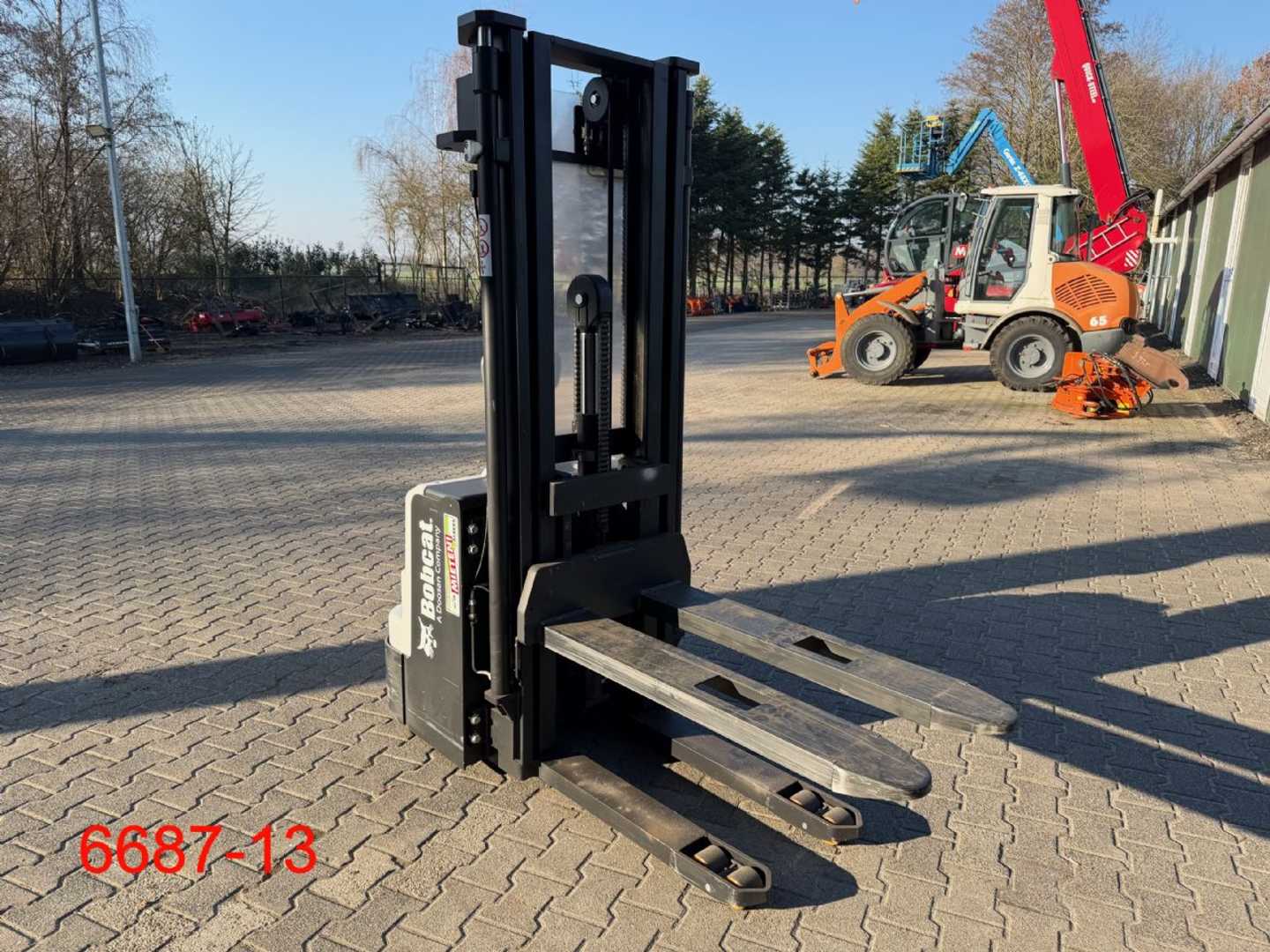 Used Forklift Bobcat BSL 16 N 7 Balstdakšu krautņotājs ar dīseli (Image 7) Used Forklift Bobcat BSL 16 N 7 Balstdakšu krautņotājs ar dīseli (Image 7)