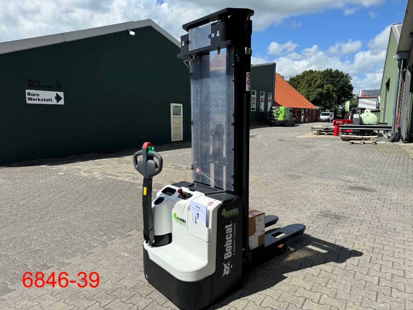 Used Forklift Bobcat BSL 16 N 7 Balstdakšu krautņotājs ar dīseli (Image 14) Used Forklift Bobcat BSL 16 N 7 Balstdakšu krautņotājs ar dīseli (Image 14)