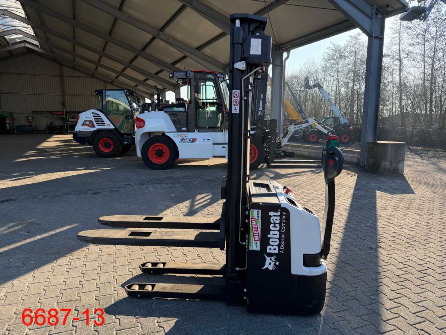 Used Forklift Bobcat BSL 16 N 7 Balstdakšu krautņotājs ar dīseli (Image 9) Used Forklift Bobcat BSL 16 N 7 Balstdakšu krautņotājs ar dīseli (Image 9)