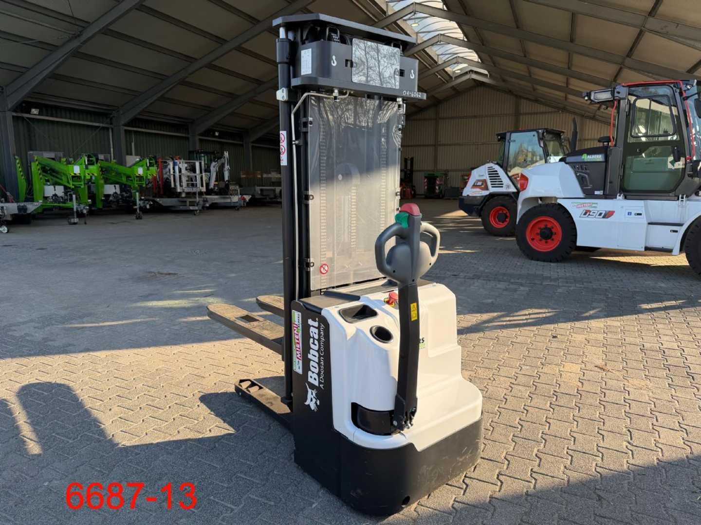 Used Forklift Bobcat BSL 16 N 7 Balstdakšu krautņotājs ar dīseli (Image 11) Used Forklift Bobcat BSL 16 N 7 Balstdakšu krautņotājs ar dīseli (Image 11)