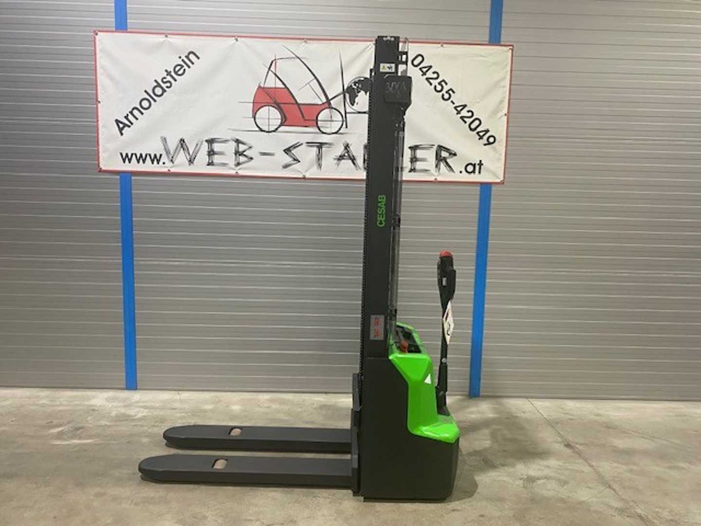 Used Forklift Cesab S010i Balstdakšu krautņotājs ar dīseli (Image 1) Used Forklift Cesab S010i Balstdakšu krautņotājs ar dīseli (Image 1)