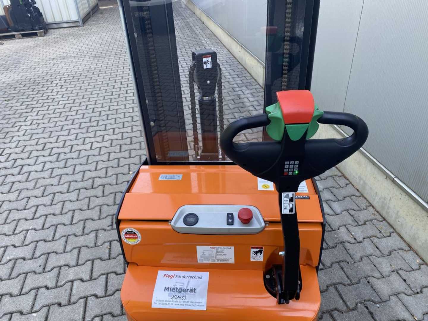 Used Forklift Doosan BSL14S-7 Balstdakšu krautņotājs ar dīseli (Image 4) Used Forklift Doosan BSL14S-7 Balstdakšu krautņotājs ar dīseli (Image 4)