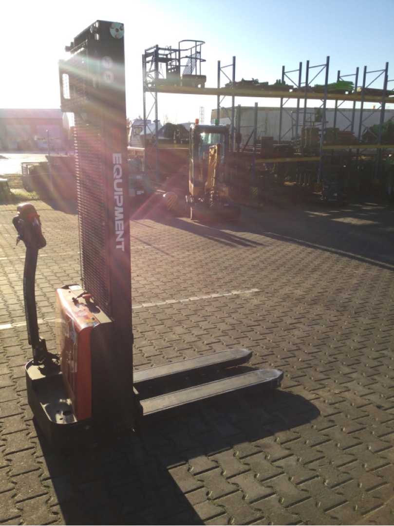 Used Forklift EP ESL122 Balstdakšu krautņotājs ar dīseli (Image 1) Used Forklift EP ESL122 Balstdakšu krautņotājs ar dīseli (Image 1)