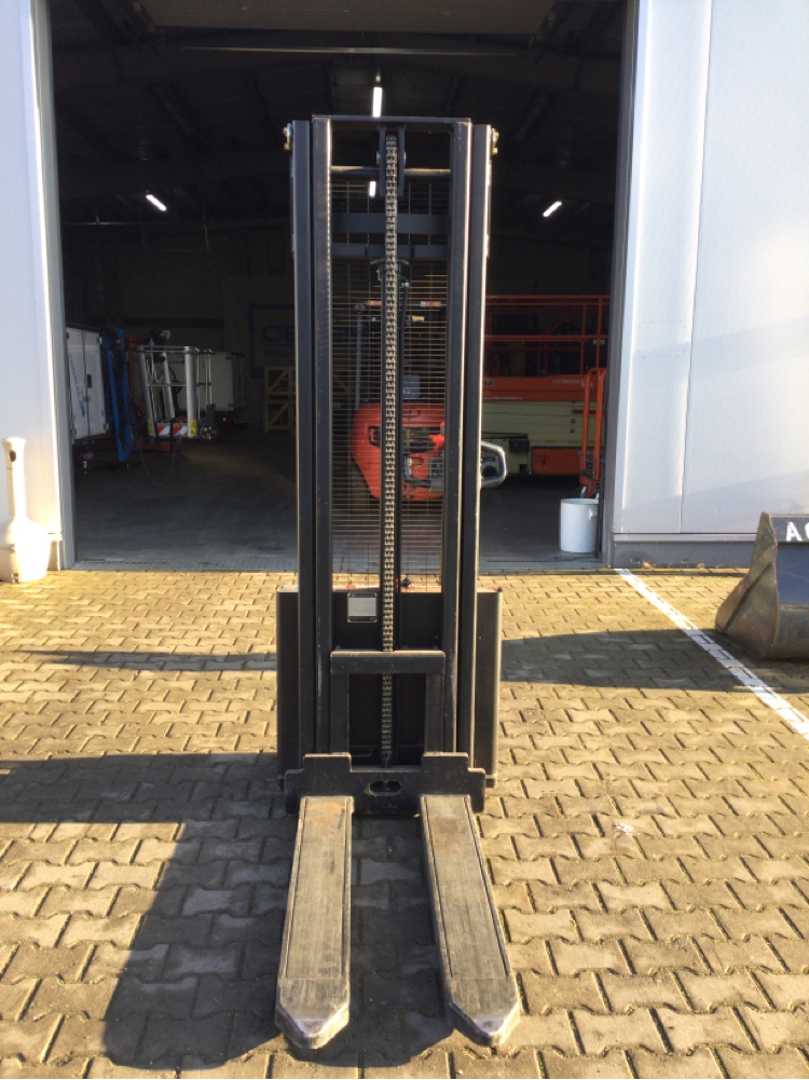 Used Forklift EP ESL122 Balstdakšu krautņotājs ar dīseli (Image 2) Used Forklift EP ESL122 Balstdakšu krautņotājs ar dīseli (Image 2)
