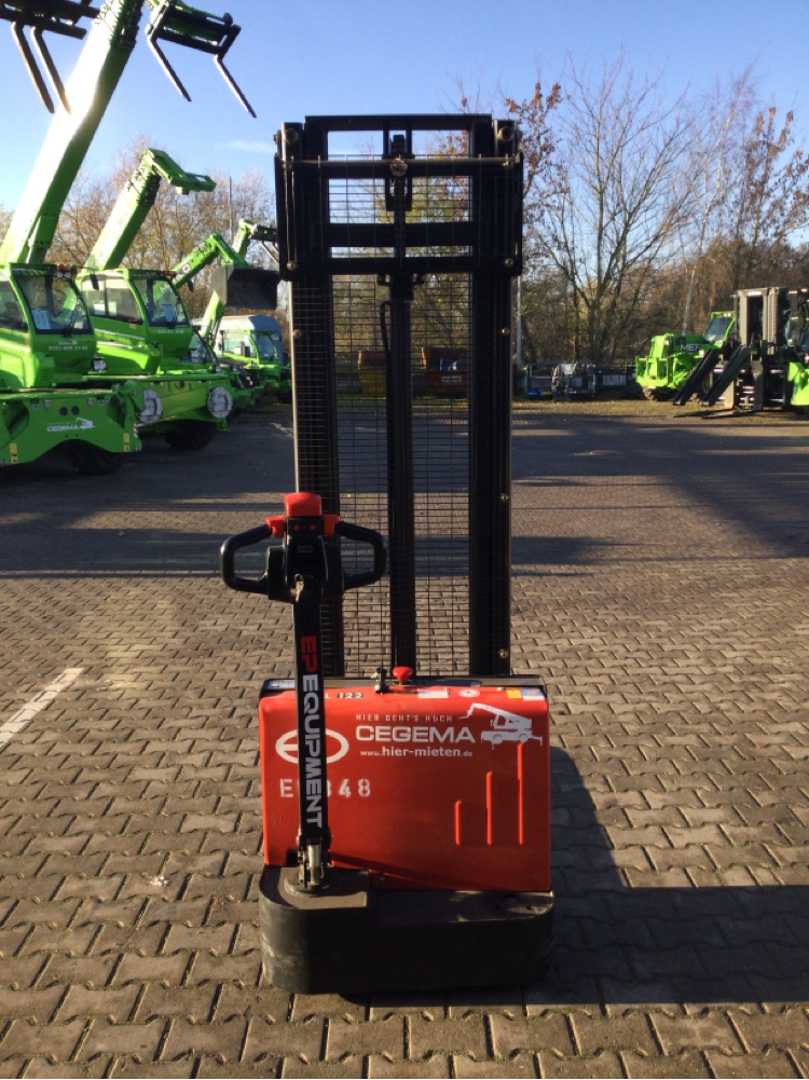 Used Forklift EP ESL122 Balstdakšu krautņotājs ar dīseli (Image 3) Used Forklift EP ESL122 Balstdakšu krautņotājs ar dīseli (Image 3)