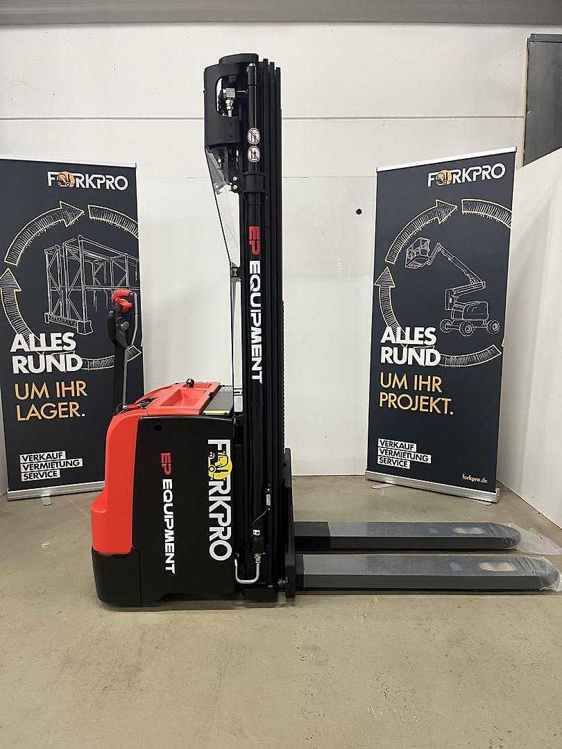 Used Forklift EP WSi161 / WSA161i NEU Balstdakšu krautņotājs ar dīseli (Image 2) Used Forklift EP WSi161 / WSA161i NEU Balstdakšu krautņotājs ar dīseli (Image 2)