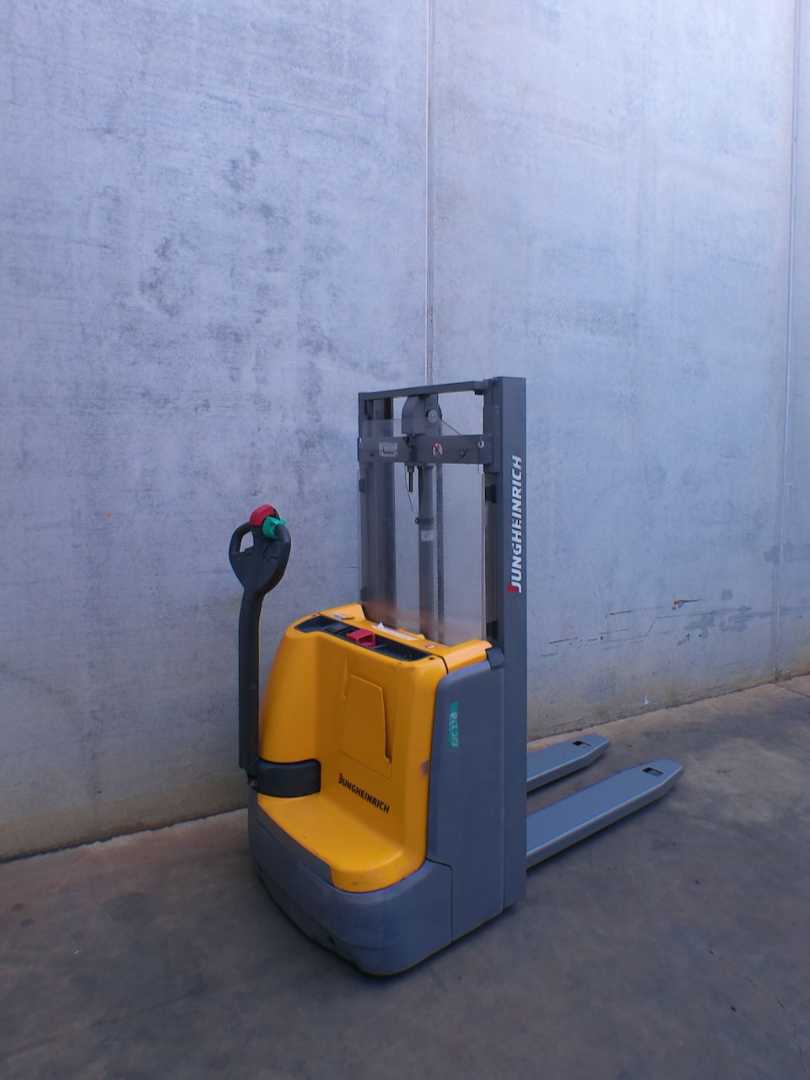 Used Forklift Jungheinrich EJC 110 250 ZT Li-Ion Balstdakšu krautņotājs ar dīseli (Image 3) Used Forklift Jungheinrich EJC 110 250 ZT Li-Ion Balstdakšu krautņotājs ar dīseli (Image 3)
