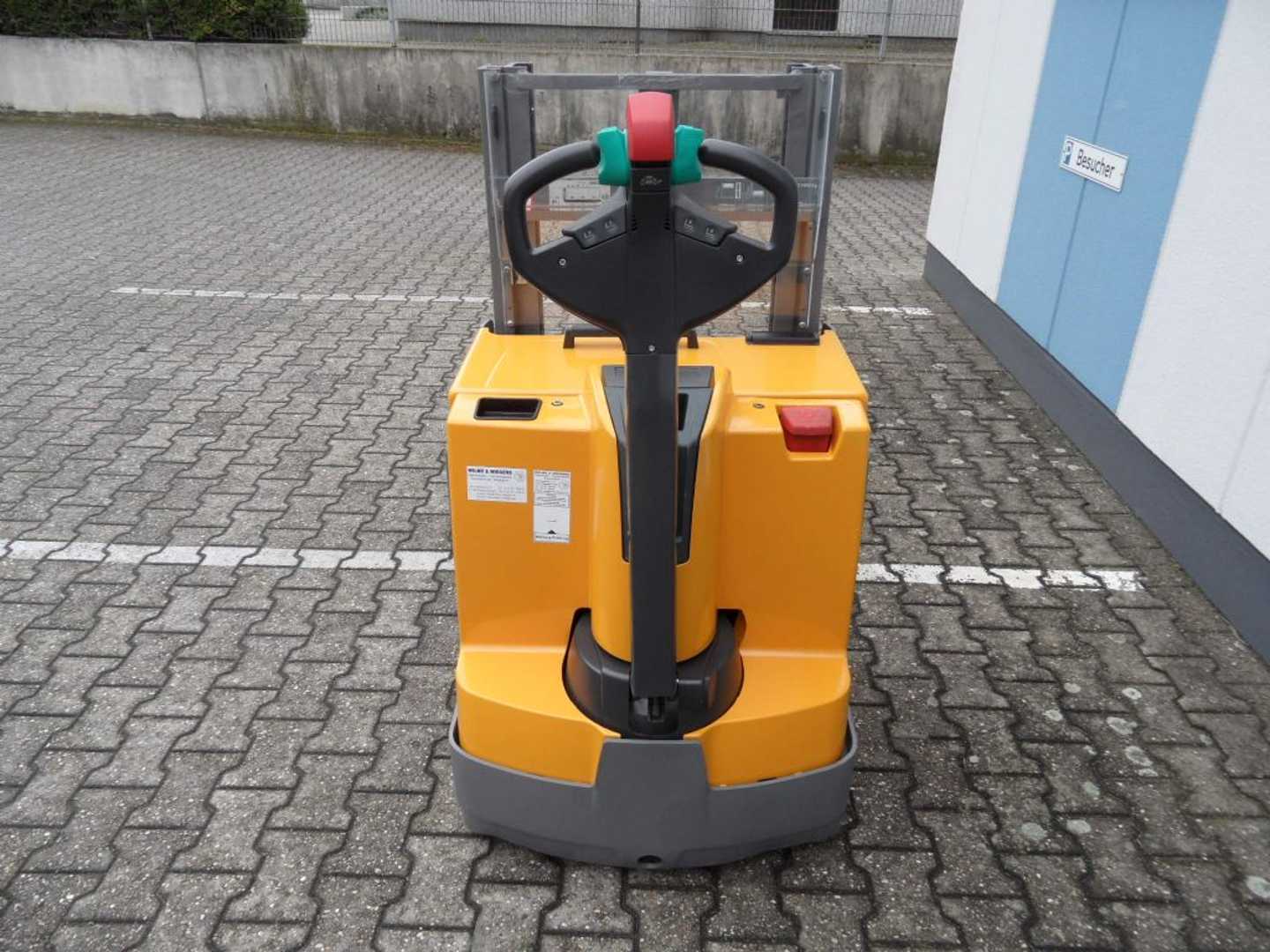 Used Forklift Jungheinrich EJD 220 - NEUE Batterie -Initialhub - Doppelstock Balstdakšu krautņotājs ar dīseli (Image 7)