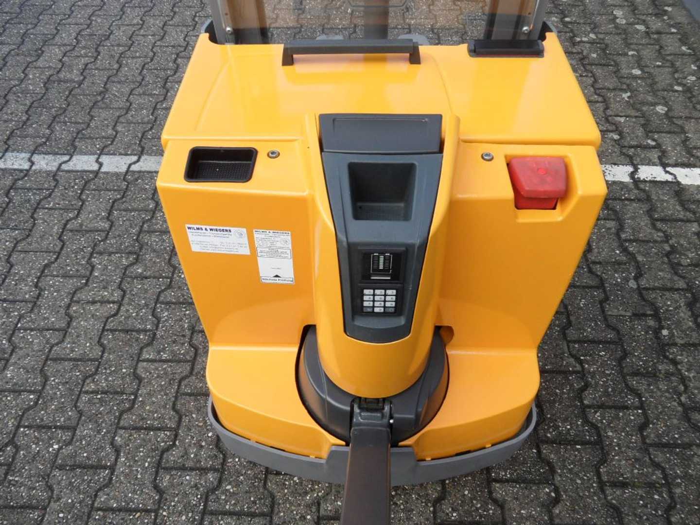 Used Forklift Jungheinrich EJD 220 - NEUE Batterie -Initialhub - Doppelstock Balstdakšu krautņotājs ar dīseli (Image 9)
