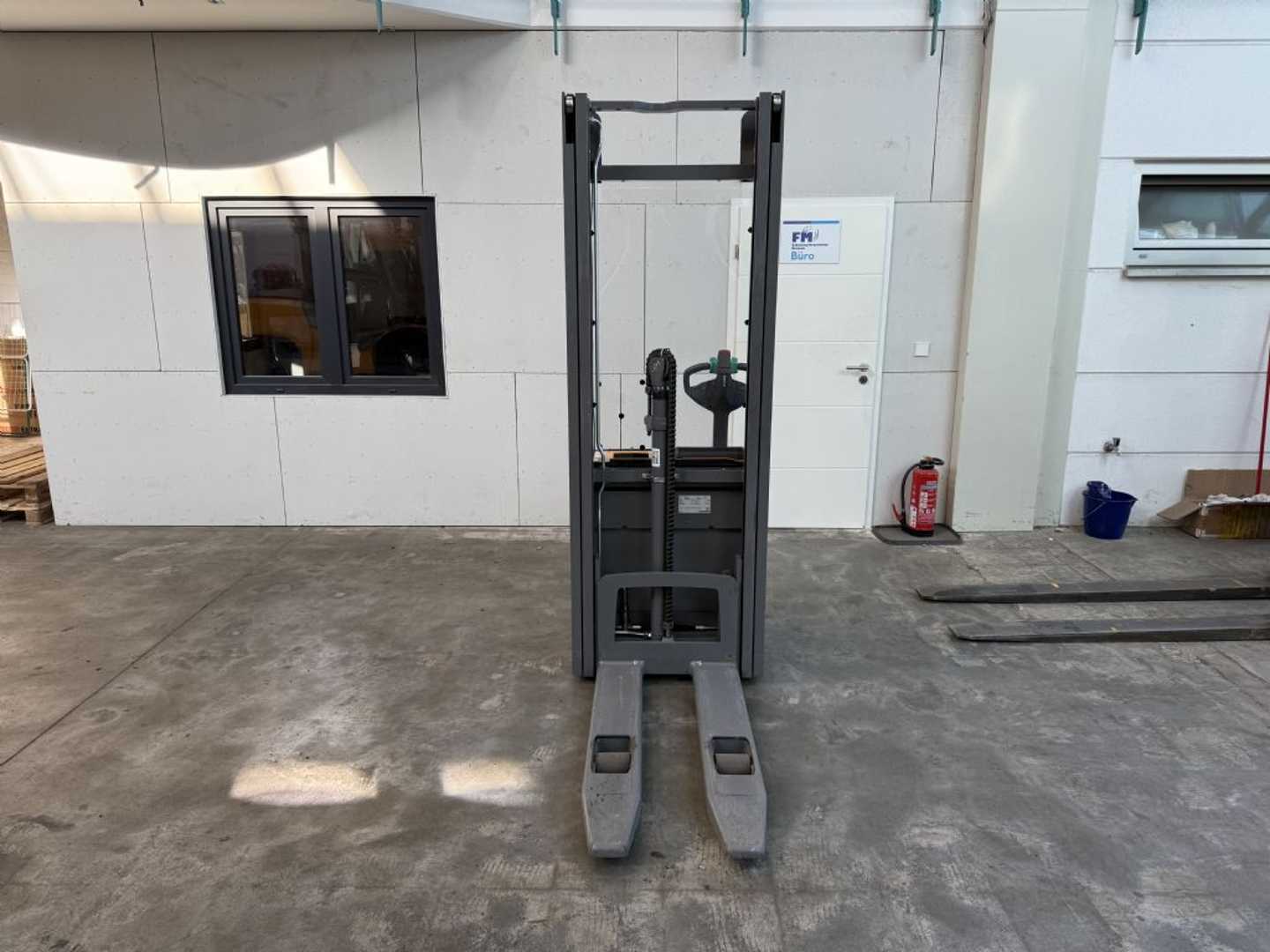 Used Forklift Jungheinrich EJC 216 / nur 63 Std. Balstdakšu krautņotājs ar dīseli (Image 3)