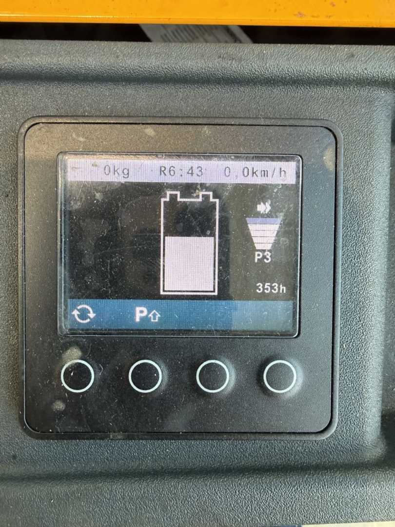 Used Forklift Jungheinrich EJC 216 / nur 353 Std. Balstdakšu krautņotājs ar dīseli (Image 8) Used Forklift Jungheinrich EJC 216 / nur 353 Std. Balstdakšu krautņotājs ar dīseli (Image 8)