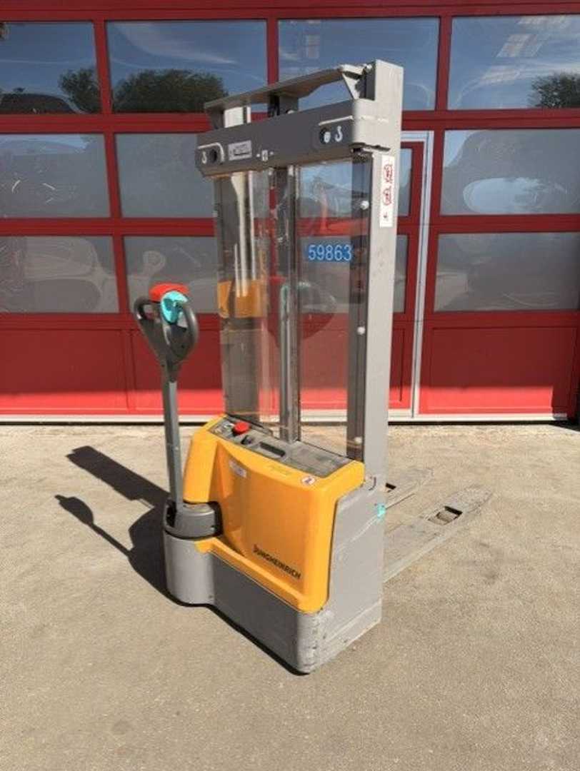 Used Forklift Jungheinrich EJC M10 Balstdakšu krautņotājs ar dīseli (Image 2) Used Forklift Jungheinrich EJC M10 Balstdakšu krautņotājs ar dīseli (Image 2)