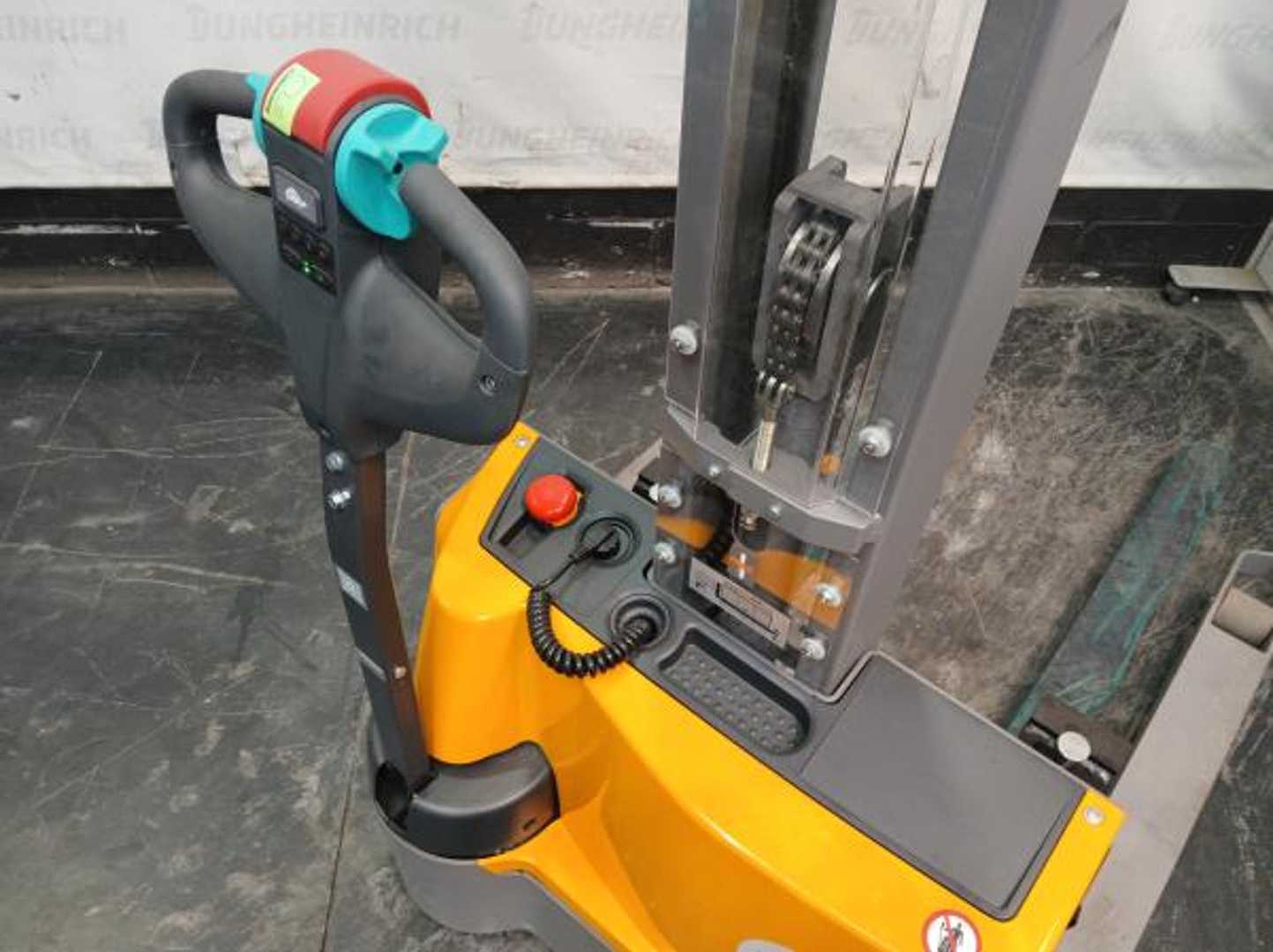 Used Forklift Jungheinrich EJC M10i b G 115 154 E Balstdakšu krautņotājs ar dīseli (Image 3)