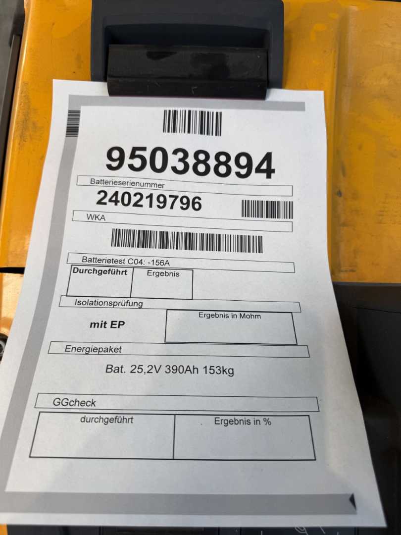 Used Forklift Jungheinrich ERC 214 / nur 1934 Std. Balstdakšu krautņotājs ar dīseli (Image 7) Used Forklift Jungheinrich ERC 214 / nur 1934 Std. Balstdakšu krautņotājs ar dīseli (Image 7)