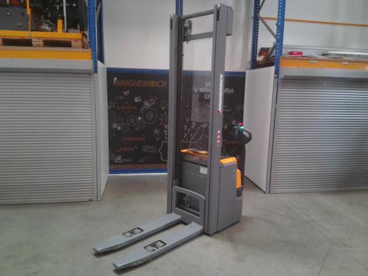Used Forklift Jungheinrich EJC 216 Li 115 420 ZT Balstdakšu krautņotājs ar dīseli (Image 2) Used Forklift Jungheinrich EJC 216 Li 115 420 ZT Balstdakšu krautņotājs ar dīseli (Image 2)