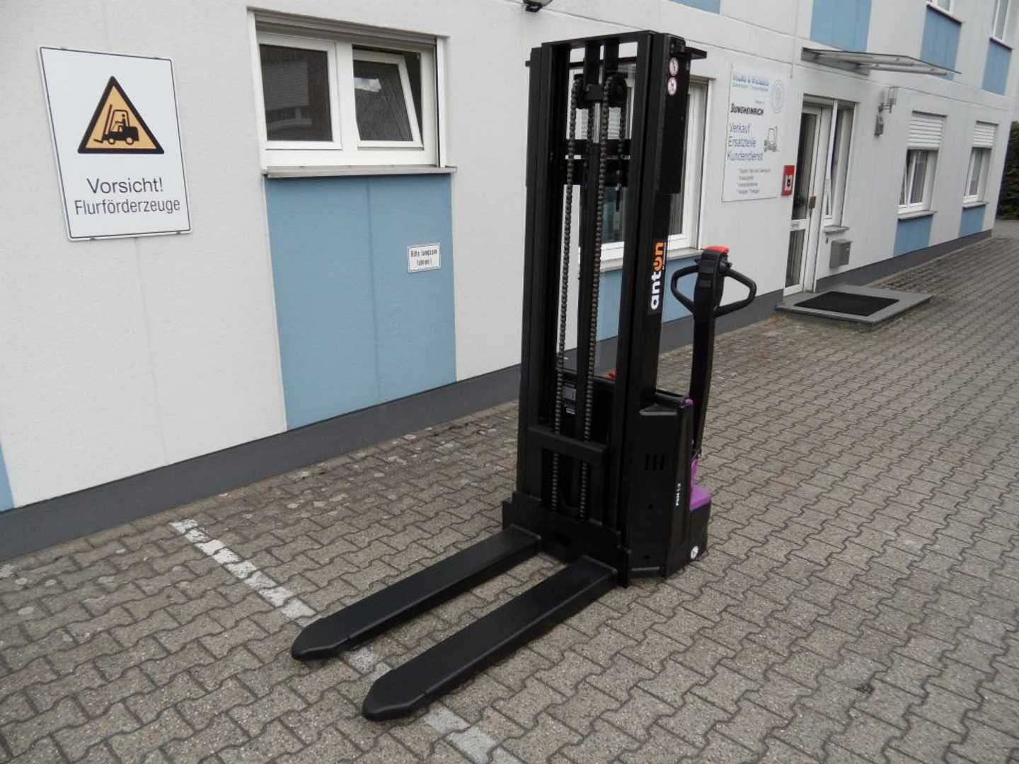 Used Forklift Jungheinrich AntOn PSM 1.2 - NEU - Lithium-Batterie Balstdakšu krautņotājs ar dīseli (Image 10)