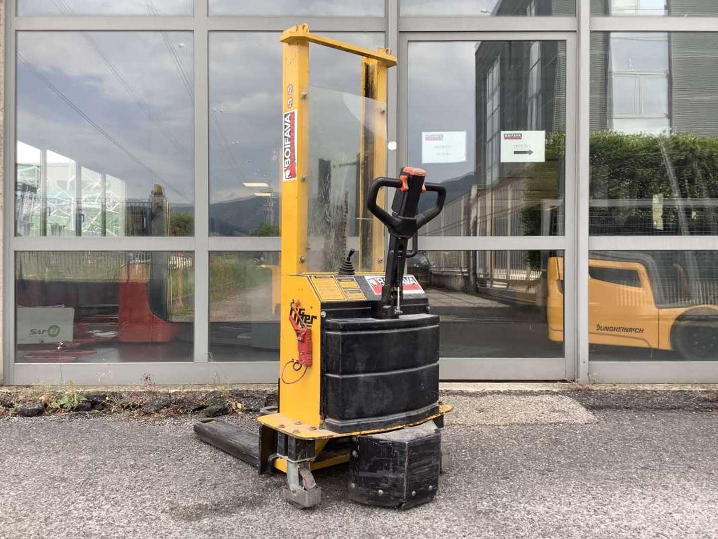 Used Forklift Lifter G10/16 Balstdakšu krautņotājs ar dīseli (Image 1)