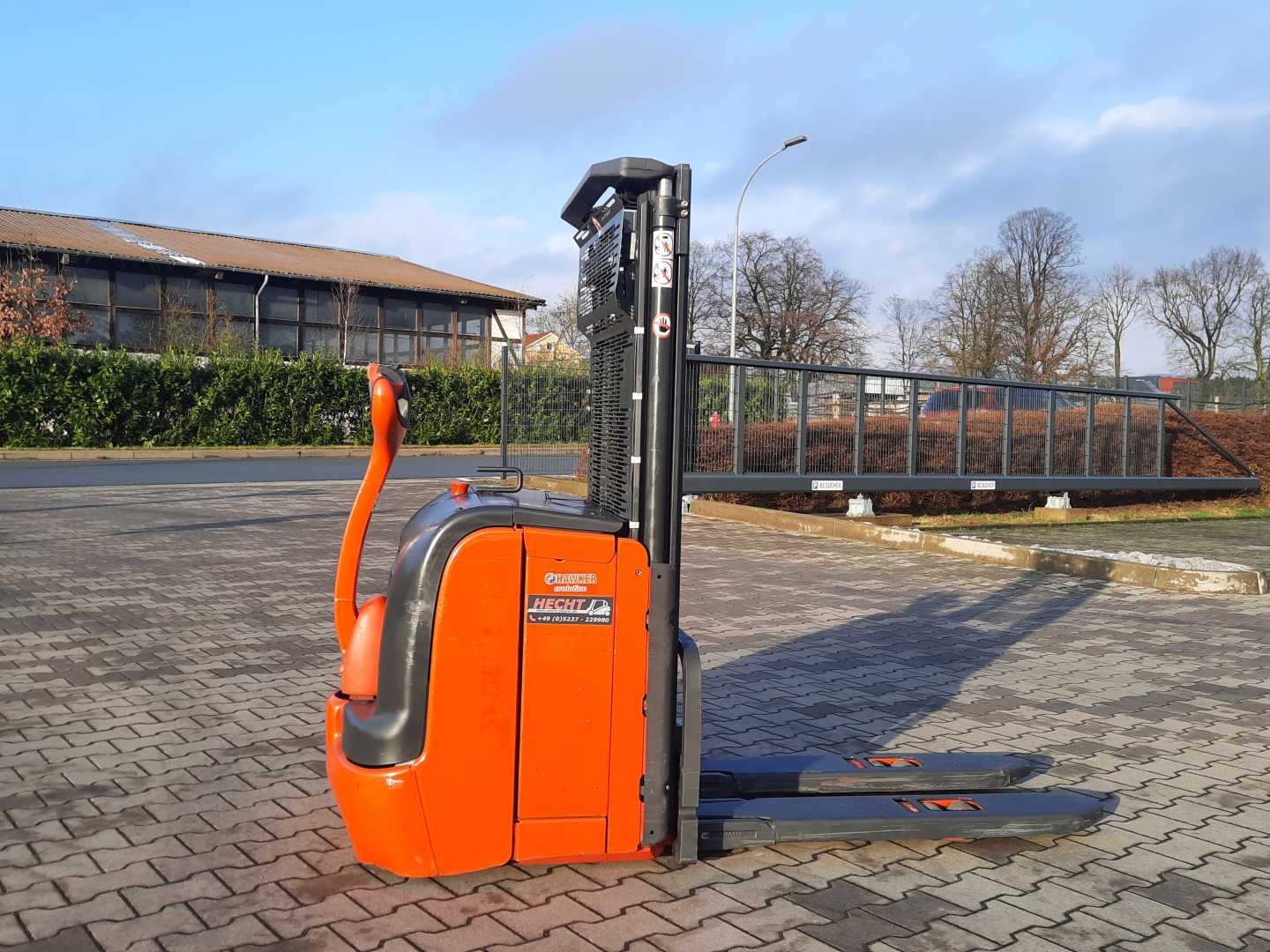 Used Forklift Linde L14 nur 402 Std Batterie 01/22 Balstdakšu krautņotājs ar dīseli (Image 2) Used Forklift Linde L14 nur 402 Std Batterie 01/22 Balstdakšu krautņotājs ar dīseli (Image 2)