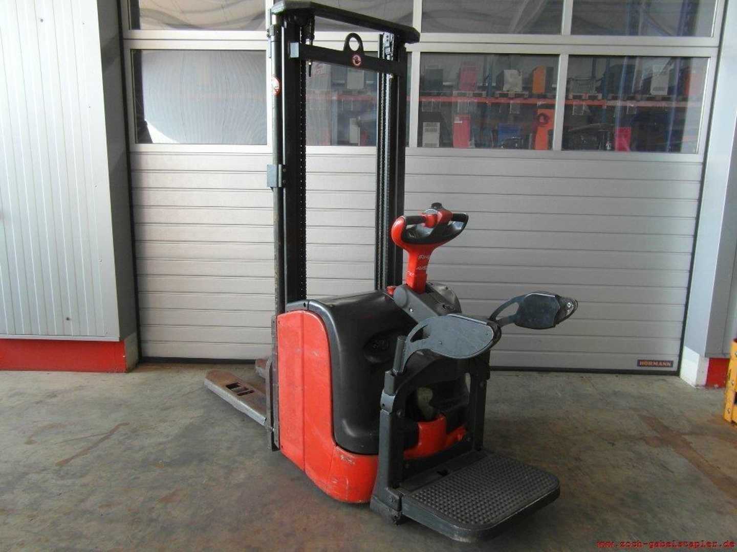 Used Forklift Linde L16APi-372 Balstdakšu krautņotājs ar dīseli (Image 4) Used Forklift Linde L16APi-372 Balstdakšu krautņotājs ar dīseli (Image 4)