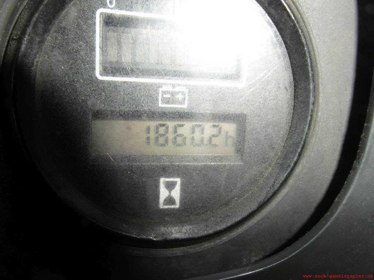 Used Forklift Linde L16APi-372 Balstdakšu krautņotājs ar dīseli (Image 6) Used Forklift Linde L16APi-372 Balstdakšu krautņotājs ar dīseli (Image 6)
