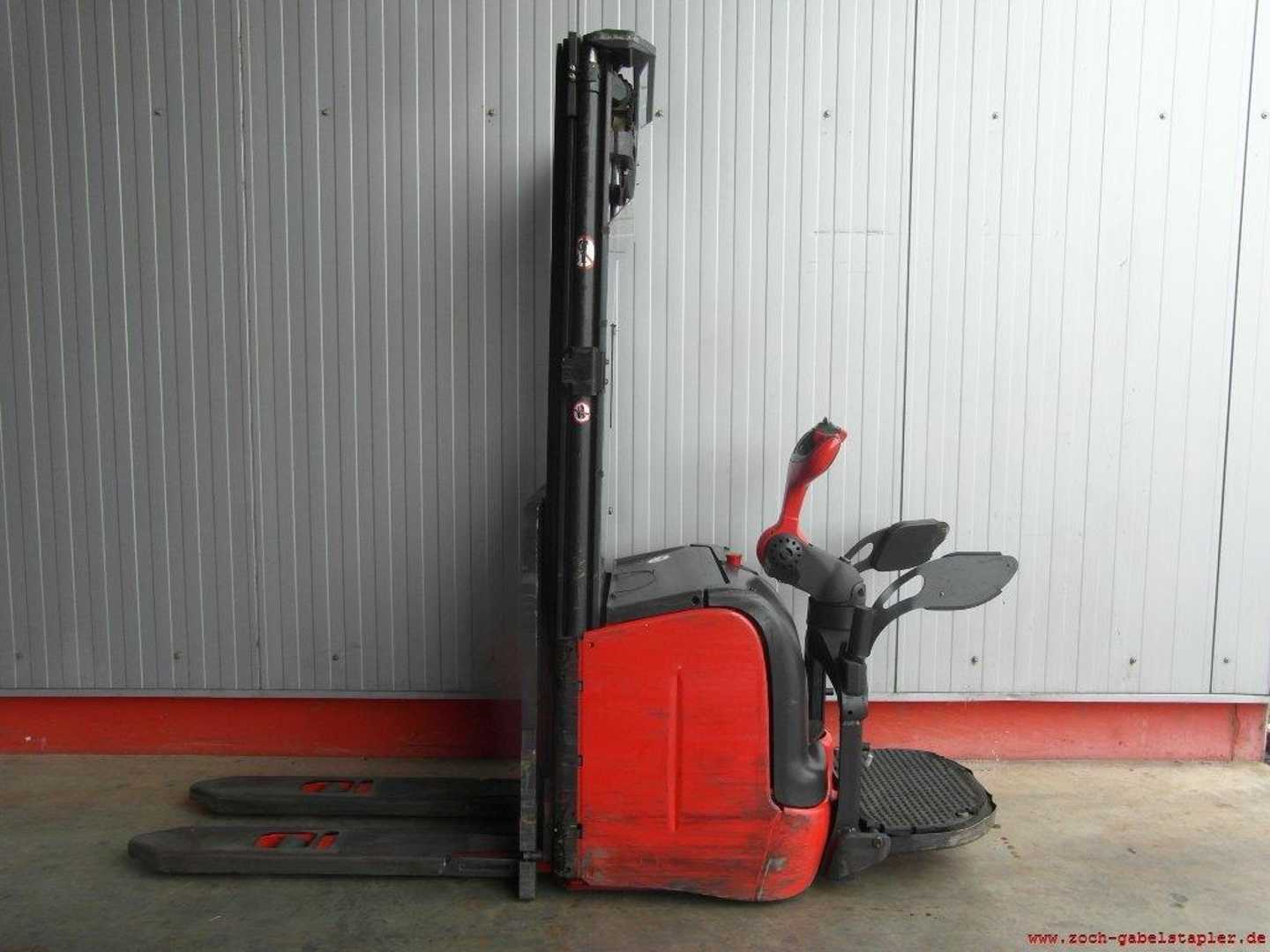 Used Forklift Linde L14AP Balstdakšu krautņotājs ar dīseli (Image 1) Used Forklift Linde L14AP Balstdakšu krautņotājs ar dīseli (Image 1)