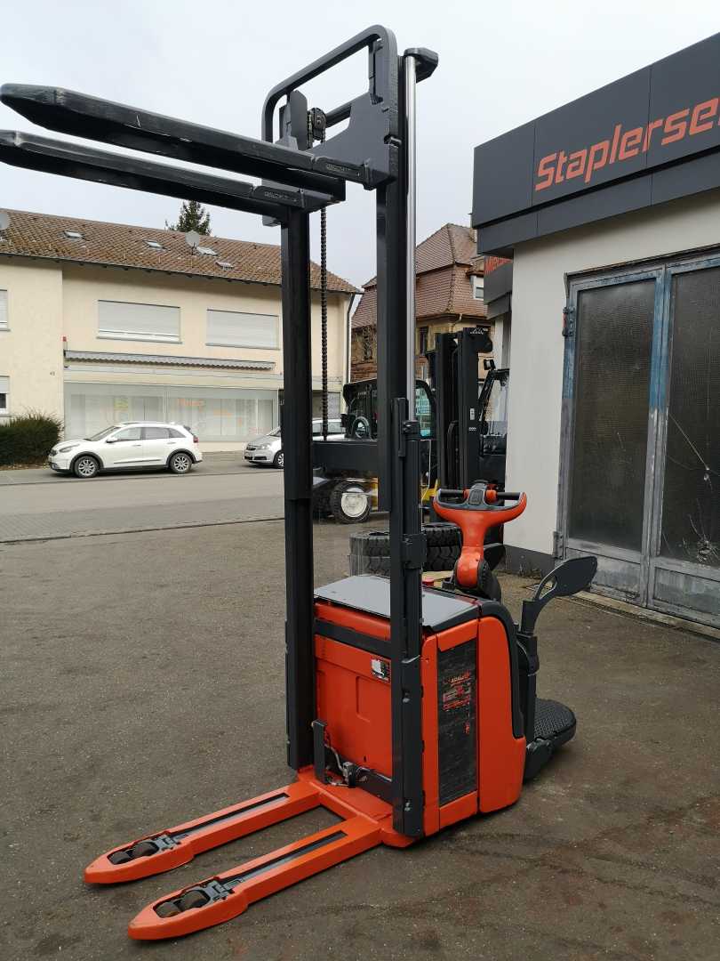 Used Forklift Linde L16 AP Balstdakšu krautņotājs ar dīseli (Image 3) Used Forklift Linde L16 AP Balstdakšu krautņotājs ar dīseli (Image 3)