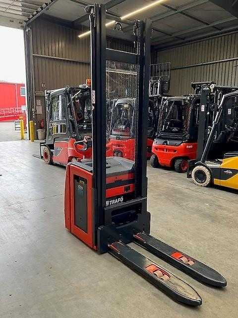 Used Forklift Linde L14 ION Balstdakšu krautņotājs ar dīseli (Image 14) Used Forklift Linde L14 ION Balstdakšu krautņotājs ar dīseli (Image 14)