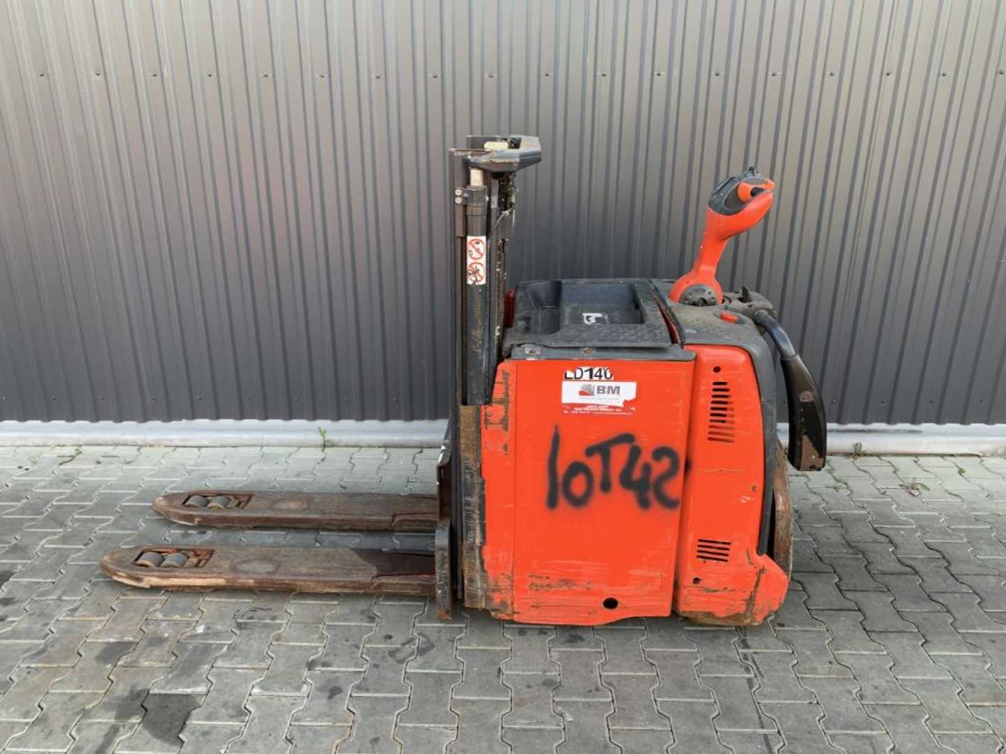 Used Forklift Linde D12AP Balstdakšu krautņotājs ar dīseli (Image 2) Used Forklift Linde D12AP Balstdakšu krautņotājs ar dīseli (Image 2)