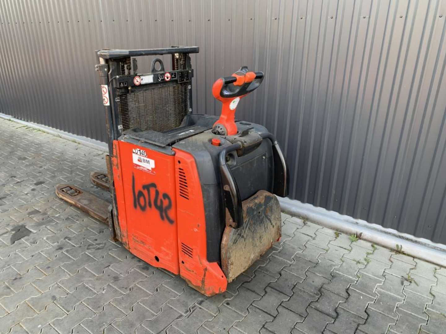 Used Forklift Linde D12AP Balstdakšu krautņotājs ar dīseli (Image 3) Used Forklift Linde D12AP Balstdakšu krautņotājs ar dīseli (Image 3)