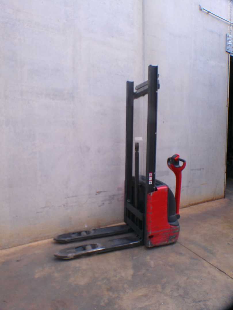Used Forklift Linde L 10 Balstdakšu krautņotājs ar dīseli (Image 2) Used Forklift Linde L 10 Balstdakšu krautņotājs ar dīseli (Image 2)