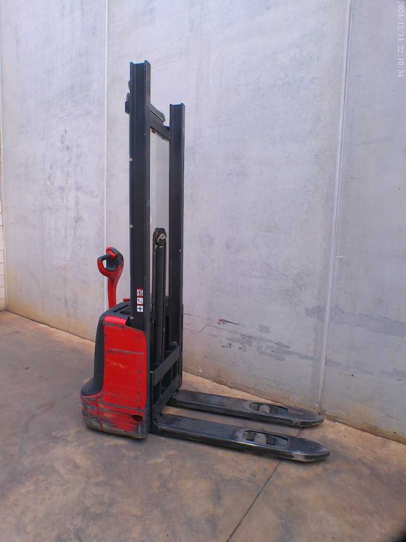 Used Forklift Linde L 10 Balstdakšu krautņotājs ar dīseli (Image 4) Used Forklift Linde L 10 Balstdakšu krautņotājs ar dīseli (Image 4)