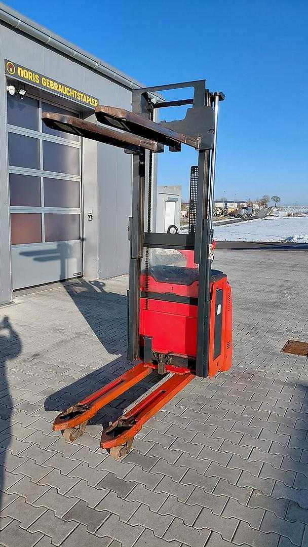 Used Forklift Linde D12HPAP Balstdakšu krautņotājs ar dīseli (Image 4) Used Forklift Linde D12HPAP Balstdakšu krautņotājs ar dīseli (Image 4)