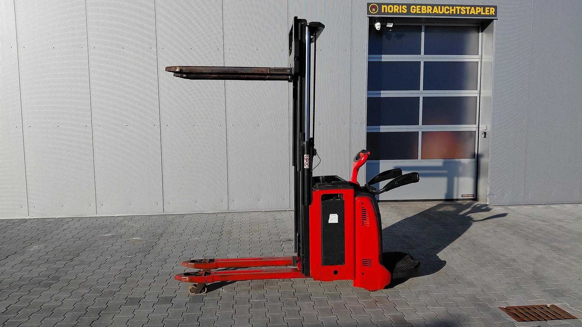 Used Forklift Linde D12HPAP Balstdakšu krautņotājs ar dīseli (Image 12) Used Forklift Linde D12HPAP Balstdakšu krautņotājs ar dīseli (Image 12)