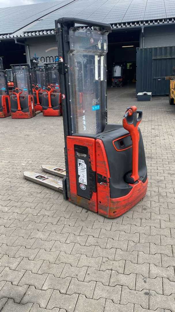Used Forklift Linde L 16/1173 Balstdakšu krautņotājs ar dīseli (Image 4) Used Forklift Linde L 16/1173 Balstdakšu krautņotājs ar dīseli (Image 4)