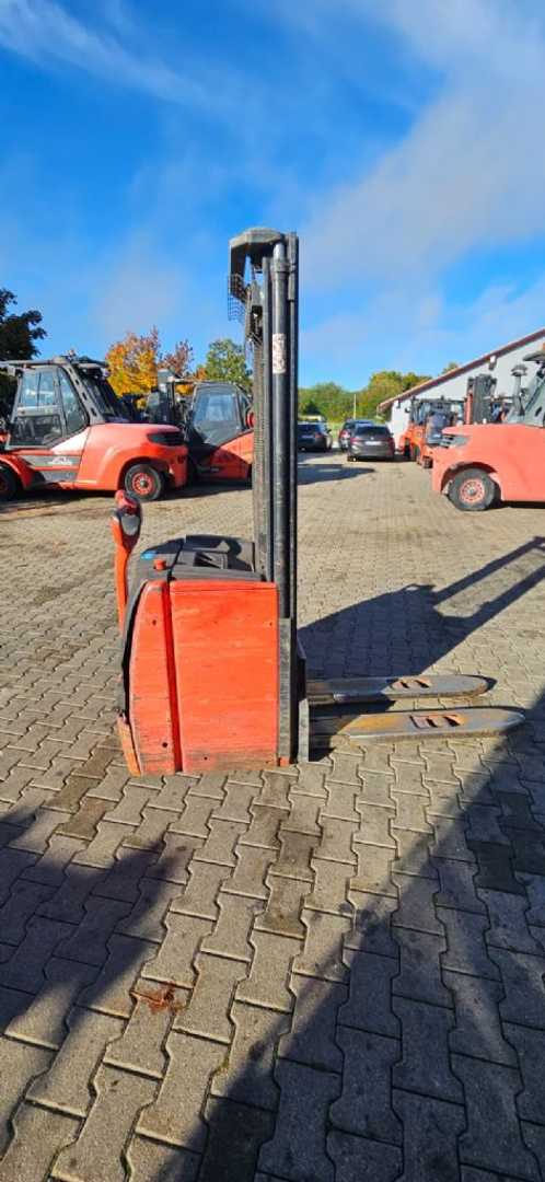 Used Forklift Linde L 16/1173 Balstdakšu krautņotājs ar dīseli (Image 2) Used Forklift Linde L 16/1173 Balstdakšu krautņotājs ar dīseli (Image 2)