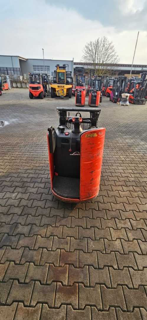 Used Forklift Linde D 12 SP Balstdakšu krautņotājs ar dīseli (Image 3) Used Forklift Linde D 12 SP Balstdakšu krautņotājs ar dīseli (Image 3)