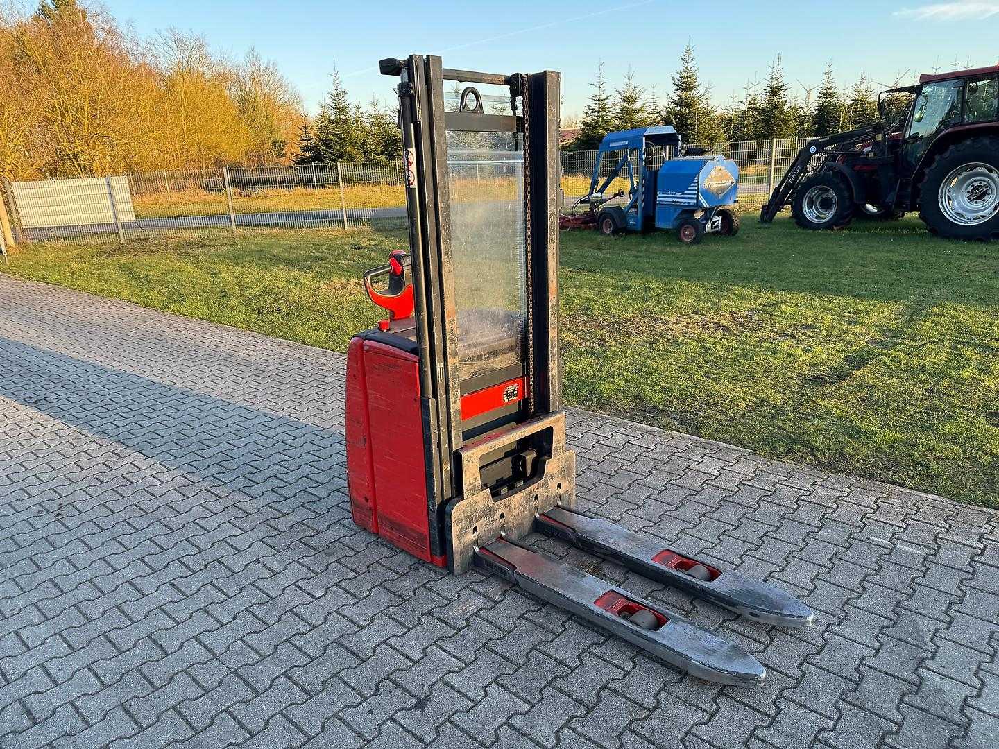 Used Forklift Linde L14 Bj 2020 1900 Std Balstdakšu krautņotājs ar dīseli (Image 4) Used Forklift Linde L14 Bj 2020 1900 Std Balstdakšu krautņotājs ar dīseli (Image 4)
