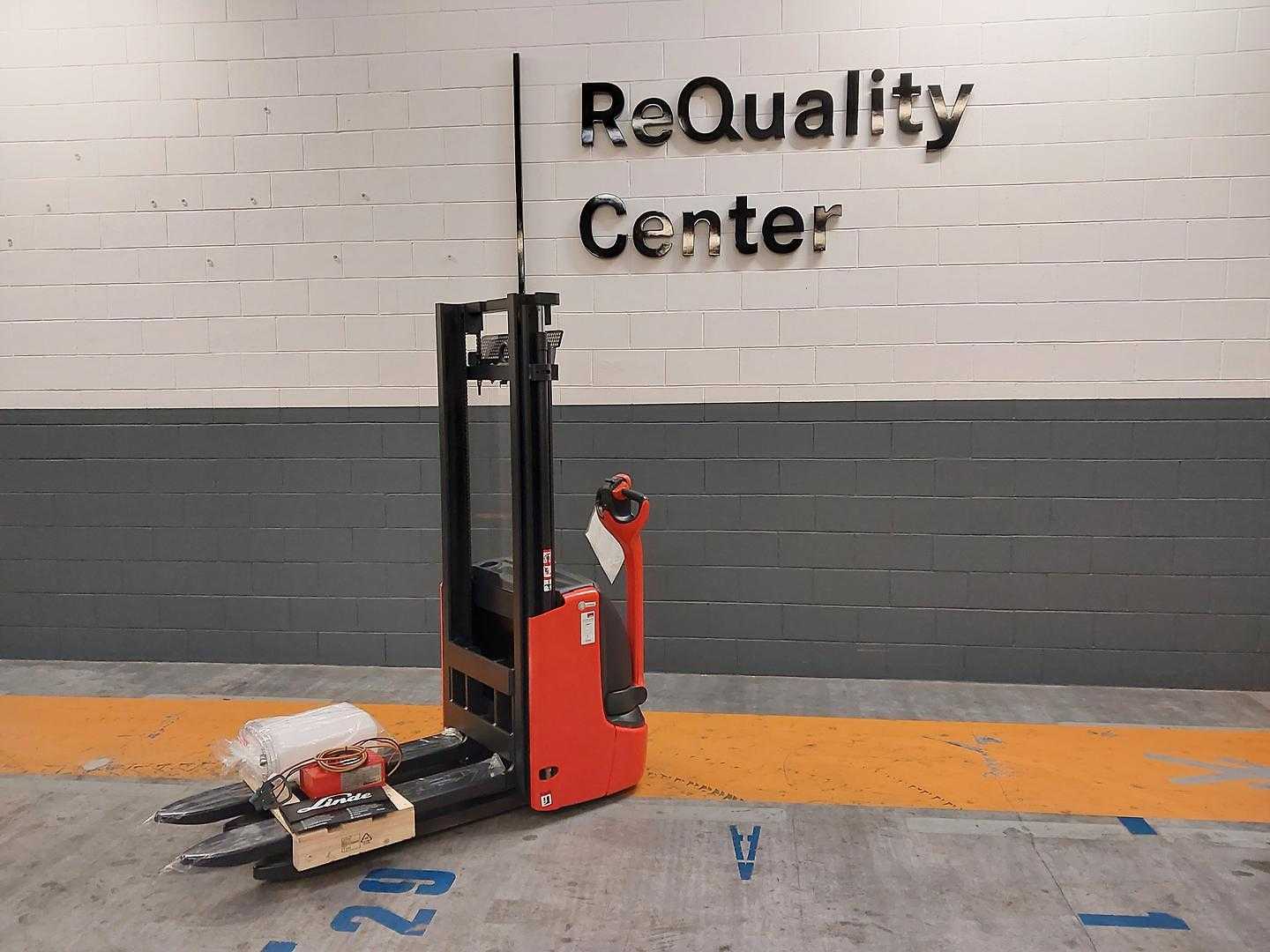 Used Forklift Linde L12 Balstdakšu krautņotājs ar dīseli (Image 1) Used Forklift Linde L12 Balstdakšu krautņotājs ar dīseli (Image 1)