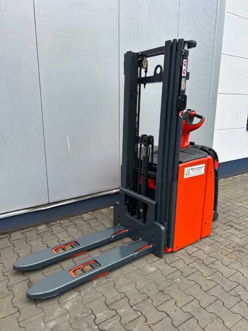 Used Forklift Linde L16 AP-I Balstdakšu krautņotājs ar dīseli (Image 1) Used Forklift Linde L16 AP-I Balstdakšu krautņotājs ar dīseli (Image 1)